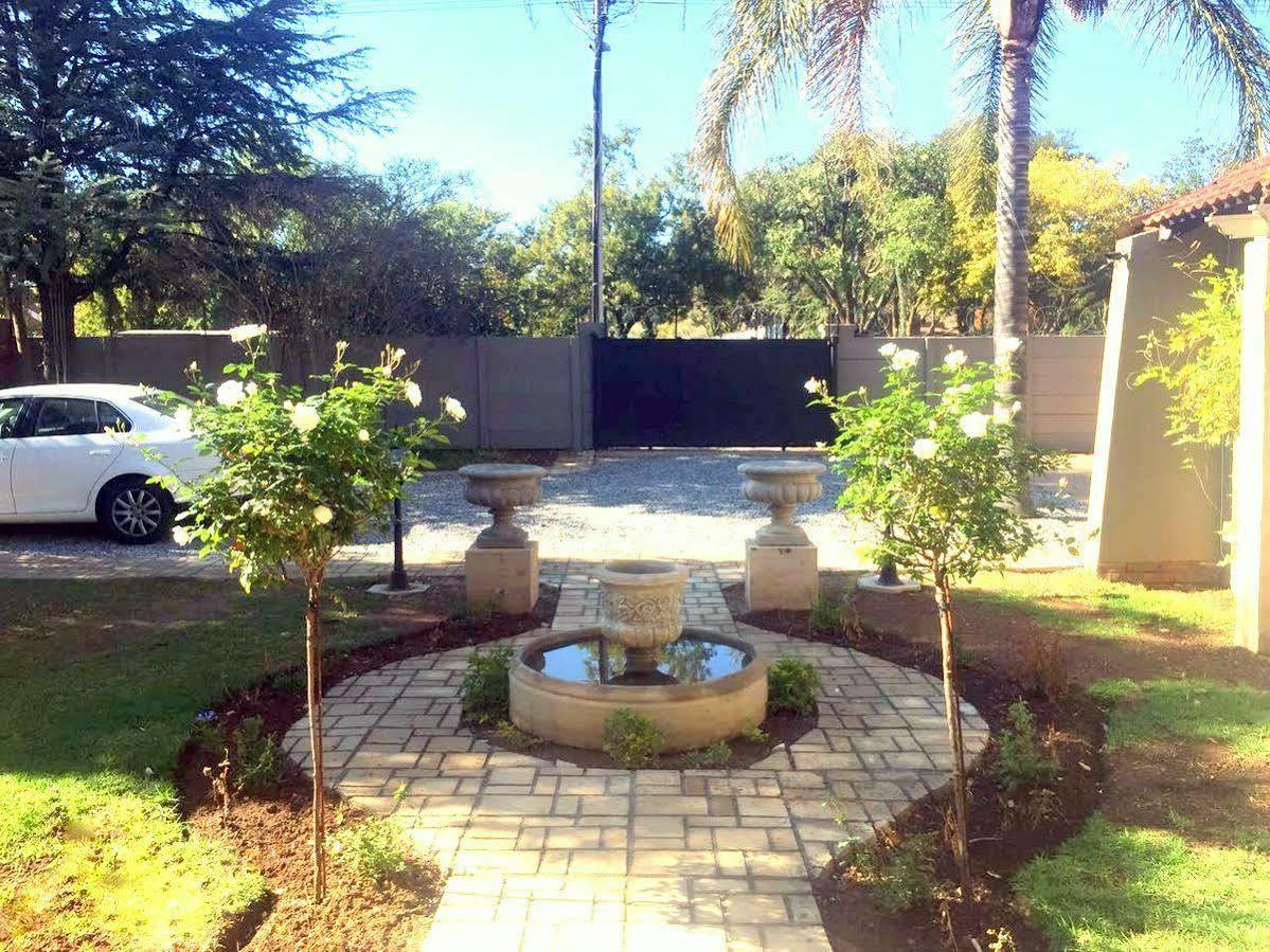 Nouveau Studios Pretoria-Noord Dış mekan fotoğraf